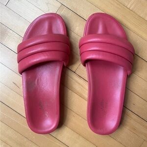 Seychelles Low Key Puffy Classic Slide